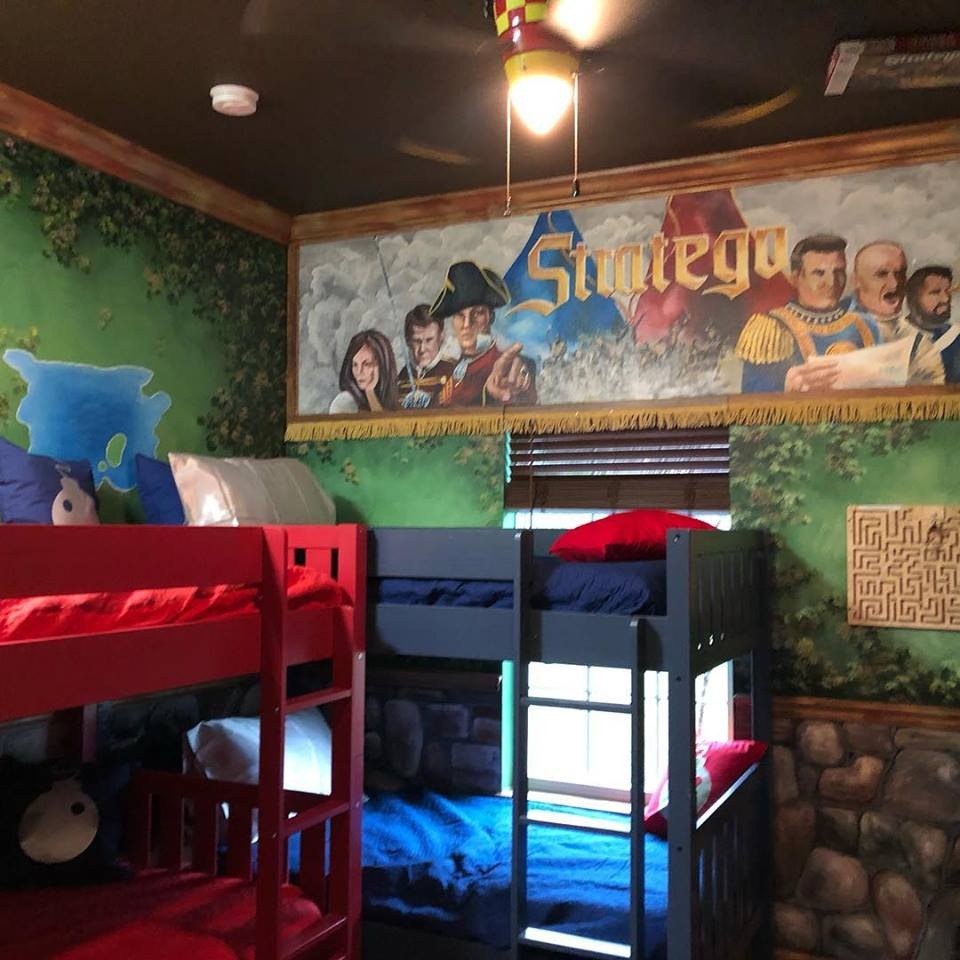 Stratego game bedroom and escape room near Orlando at The Great Escape Parkside in Clermont - Groveland